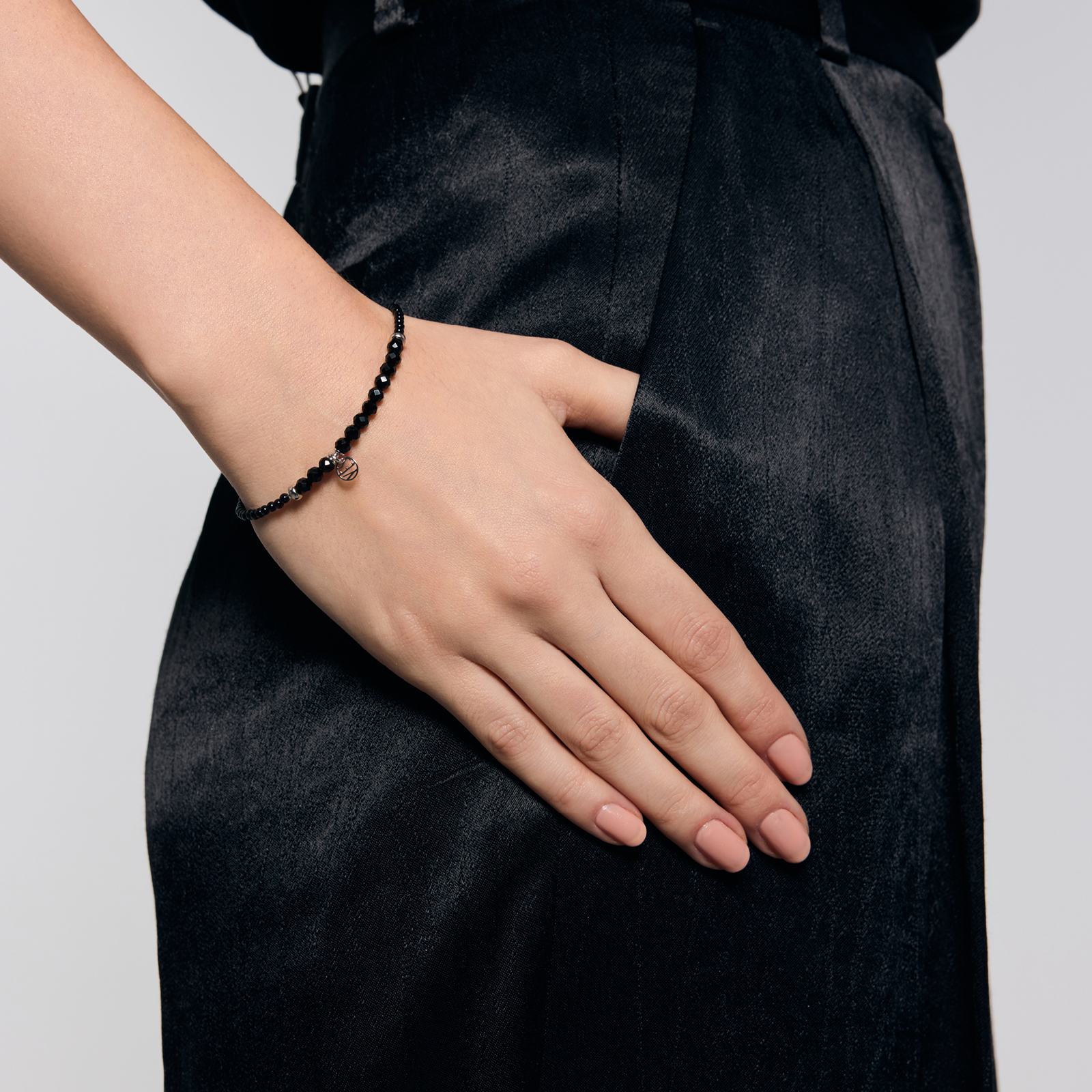 Silver bracelet with onyx - beads - Palette