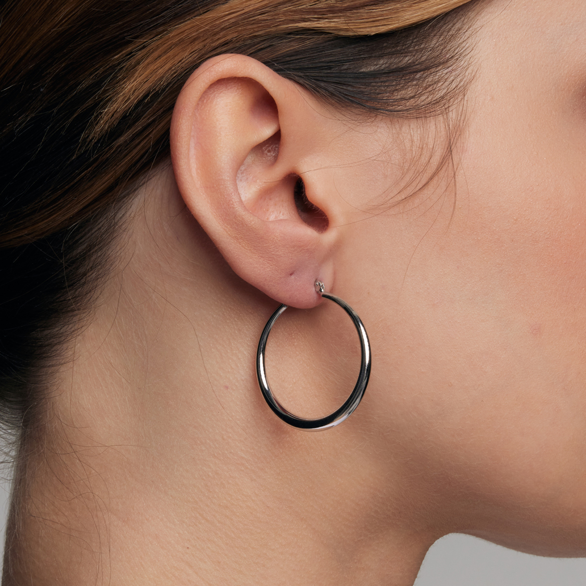Earrings in white gold - circles