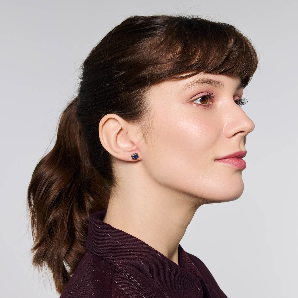 Gold earrings with sapphires - flowers - Victorian Collection