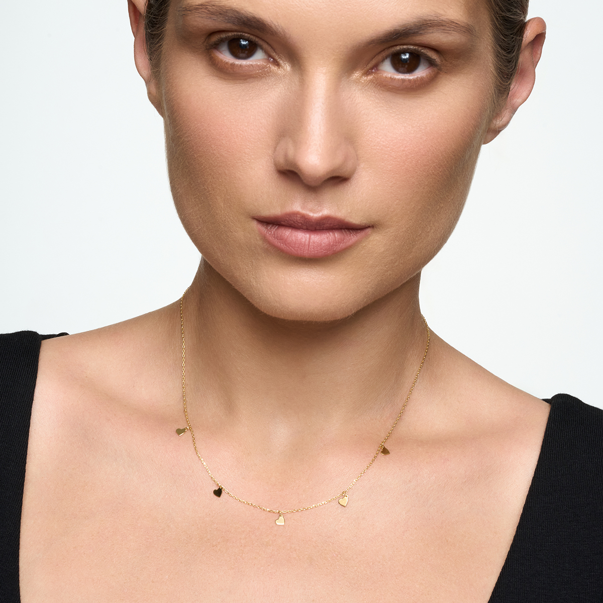 Pozlátený strieborný náhrdelník - srdcia - Love