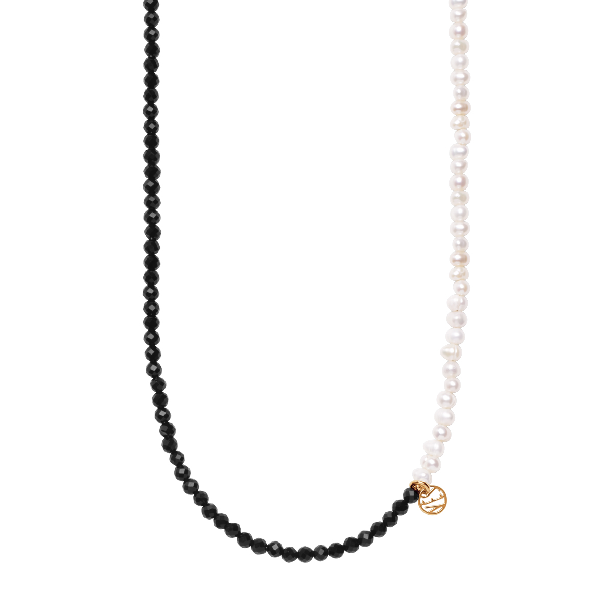 Pozlacený stříbrný náhrdelník s perlami a onyxem