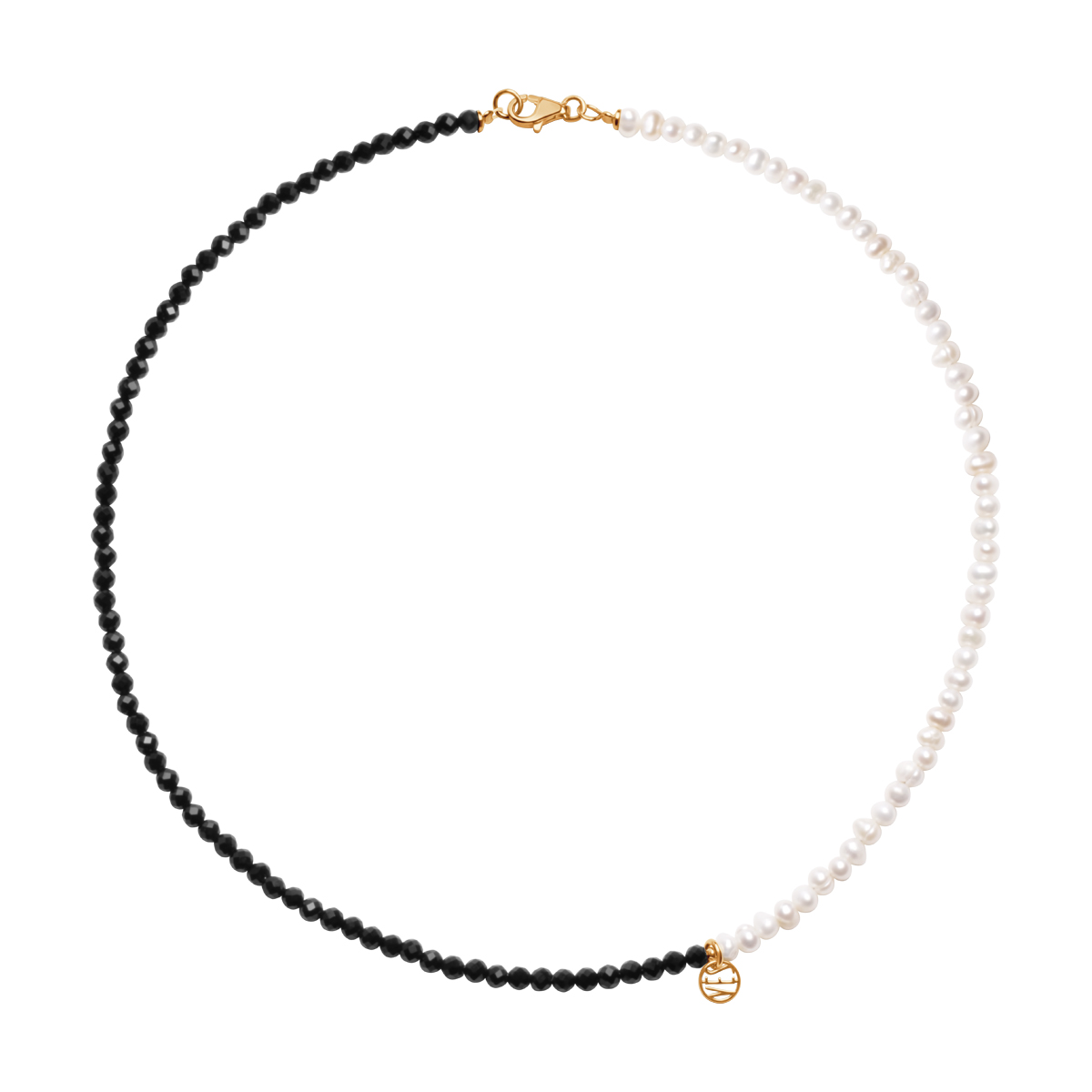 Pozlacený stříbrný náhrdelník s perlami a onyxem