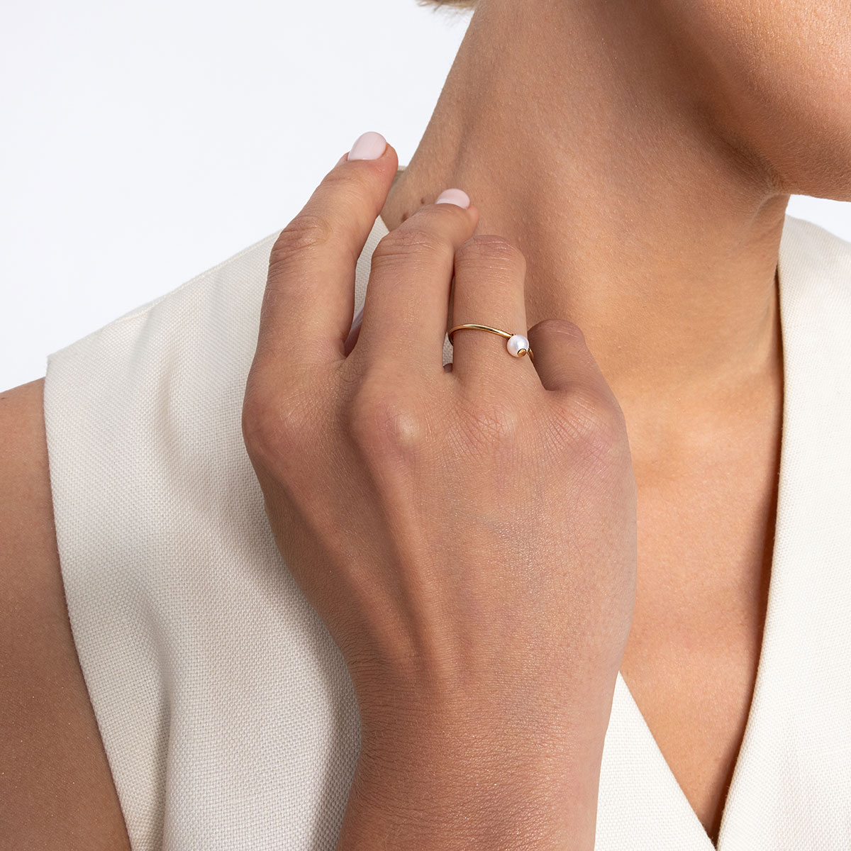 Gold ring with pearl - Pearls