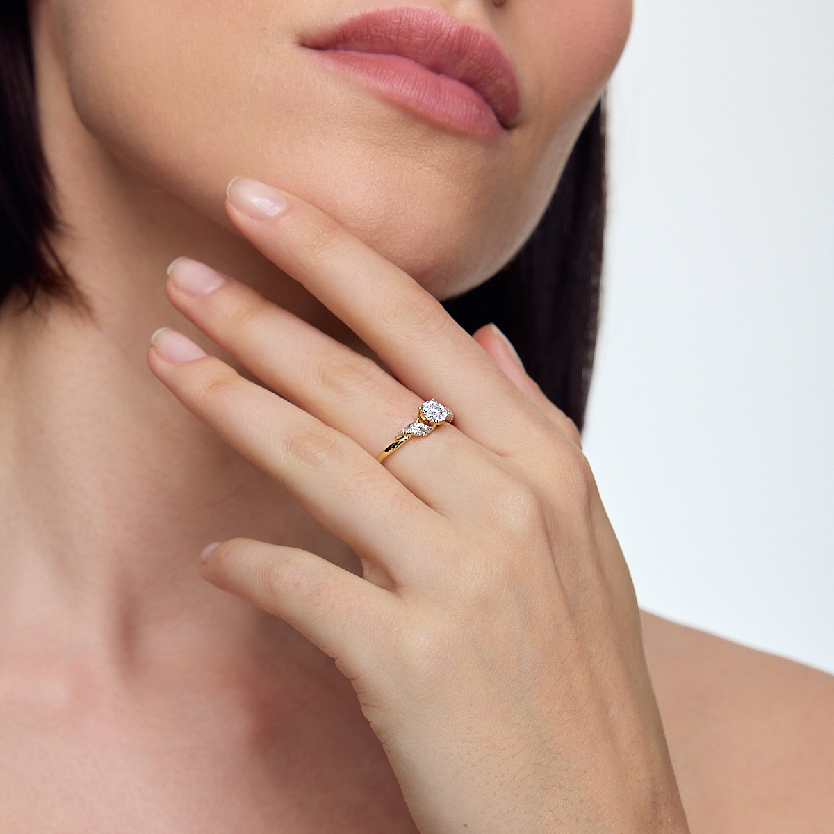 Zlatý prsteň s diamantmi - YES illusion