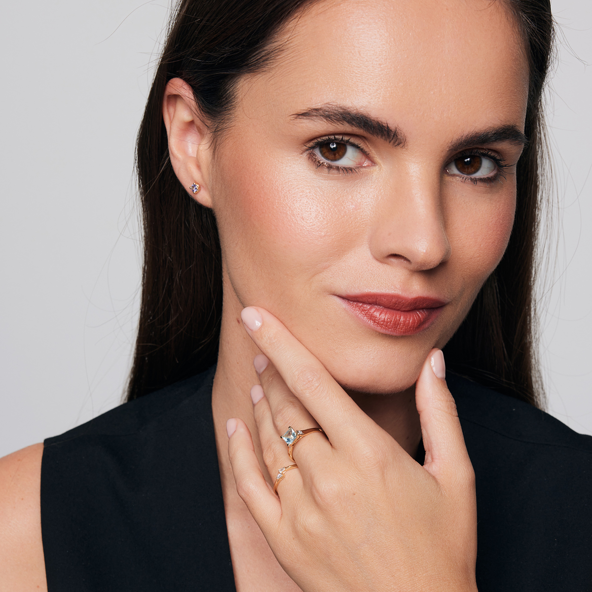 Gold ring with topaz and diamonds